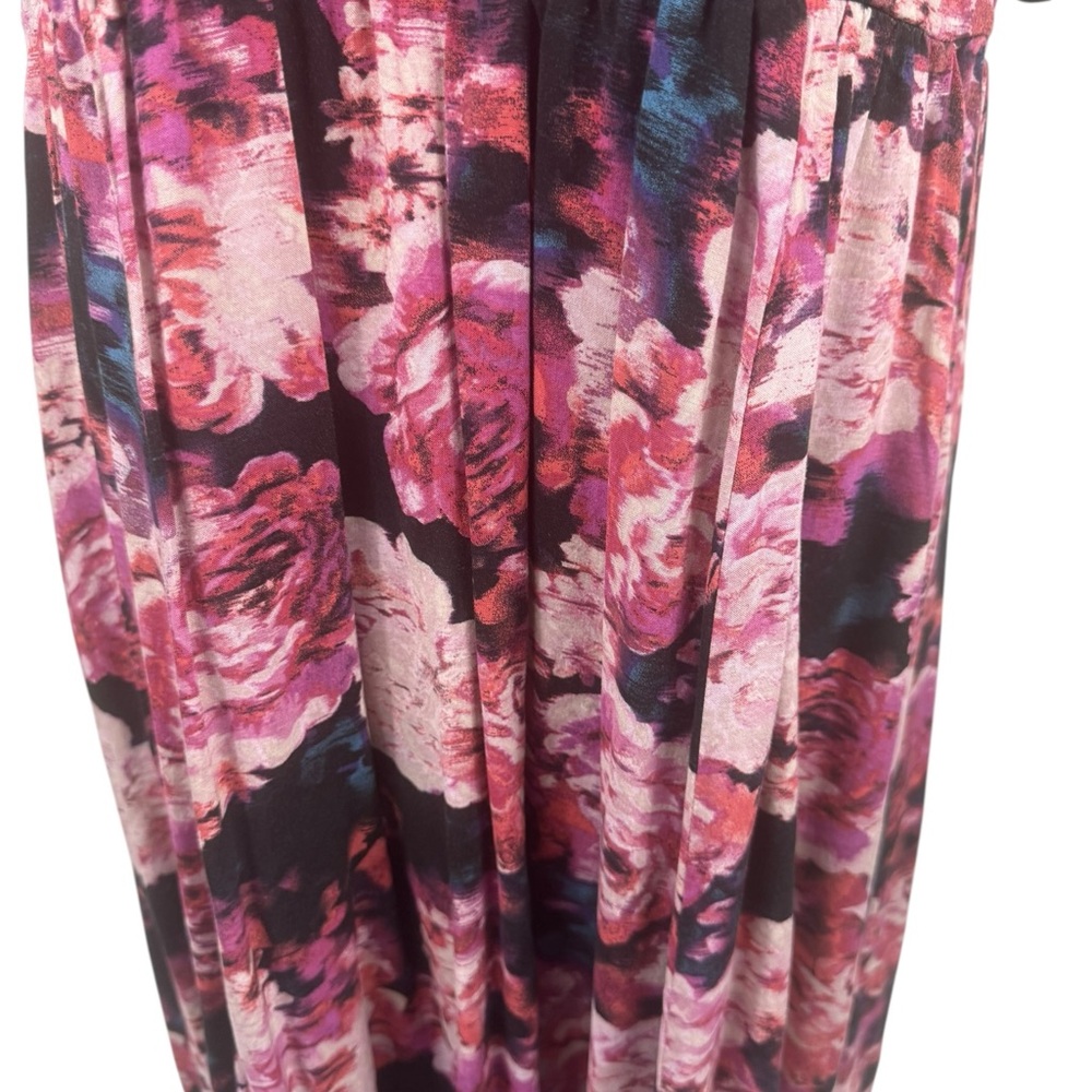 Torrid floral skirt print and black top dress size 1-1X/14-16 - Picture 7 of 11